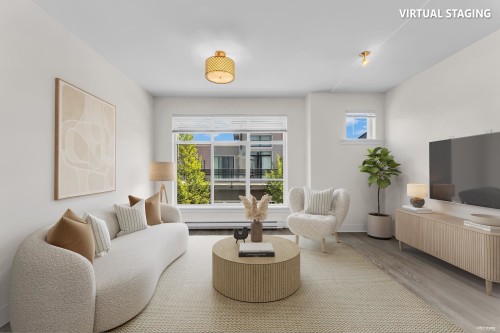 11-9989 Barnston Drive E, Surrey, BC - Indoor Photo Showing Living Room