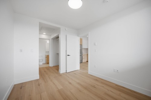 507-20769 Fraser Highway, Langley, BC - Indoor Photo Showing Other Room