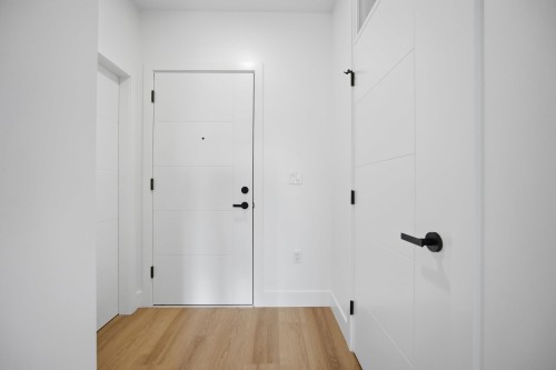 507-20769 Fraser Highway, Langley, BC - Indoor Photo Showing Other Room