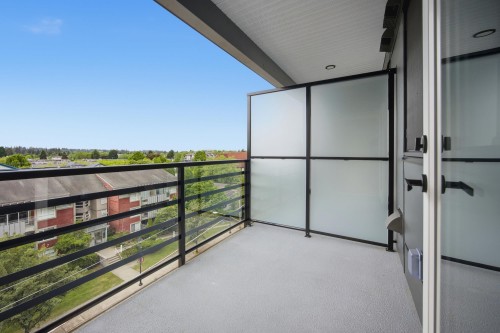 507-20769 Fraser Highway, Langley, BC - Outdoor With Exterior