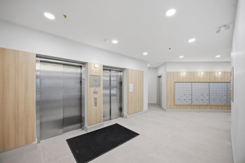 507-20769 Fraser Highway, Langley, BC - Indoor Photo Showing Other Room
