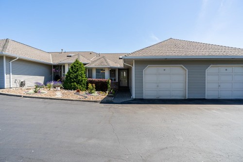 12-32615 Murray Avenue  Abbotsford, BC V2T 4T8
