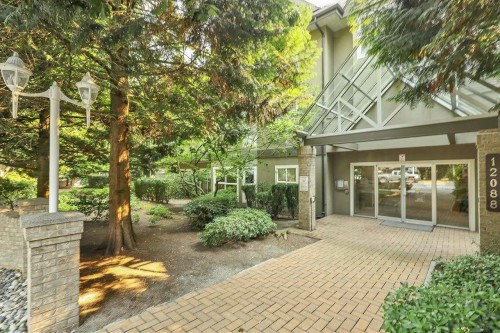218-12088 66 Avenue  Surrey, BC V3W 1Z9