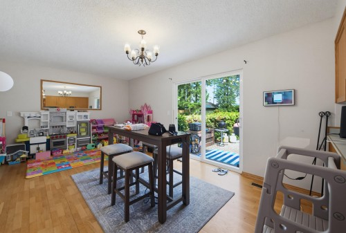 20441 94B Avenue, Langley, BC - Indoor Photo Showing Dining Room