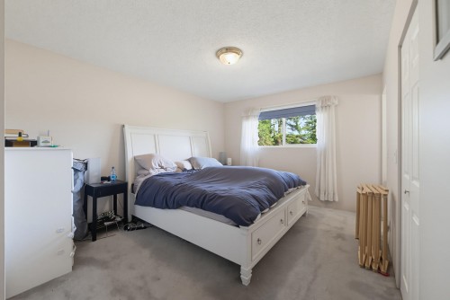 20441 94B Avenue, Langley, BC - Indoor Photo Showing Bedroom