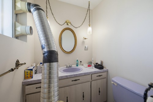 20441 94B Avenue, Langley, BC - Indoor Photo Showing Bathroom