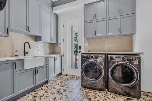 26607 64 Avenue, Langley, BC - Indoor Photo Showing Laundry Room