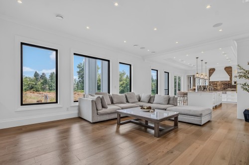 26607 64 Avenue, Langley, BC - Indoor Photo Showing Living Room