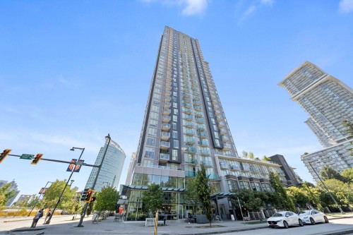 3003-13438 Central Avenue, Surrey, BC - Outdoor With Facade