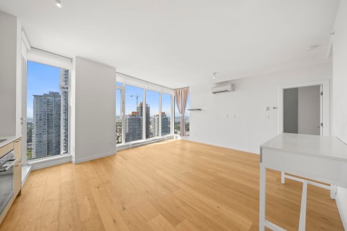 3003-13438 Central Avenue, Surrey, BC - Indoor