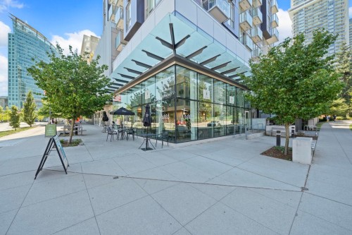 3003-13438 Central Avenue, Surrey, BC - Outdoor