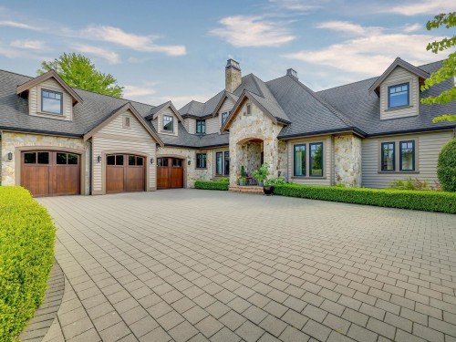 20152 2 Avenue, Langley, BC - Outdoor With Facade