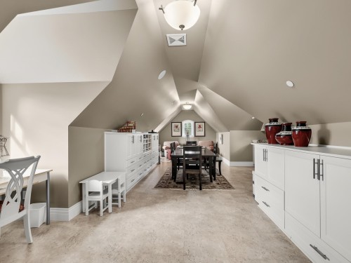 20152 2 Avenue, Langley, BC - Indoor