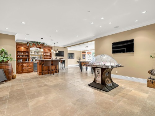 20152 2 Avenue, Langley, BC - Indoor