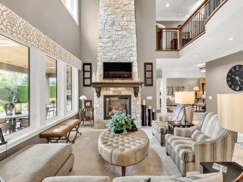 20152 2 Avenue, Langley, BC - Indoor Photo Showing Living Room With Fireplace