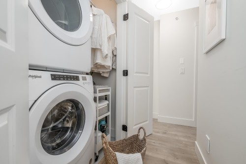 53-19897 75A Avenue, Langley, BC - Indoor Photo Showing Laundry Room
