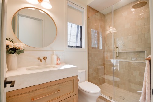 1535 128 Street, Surrey, BC - Indoor Photo Showing Bathroom