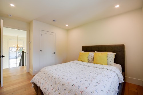 1535 128 Street, Surrey, BC - Indoor Photo Showing Bedroom