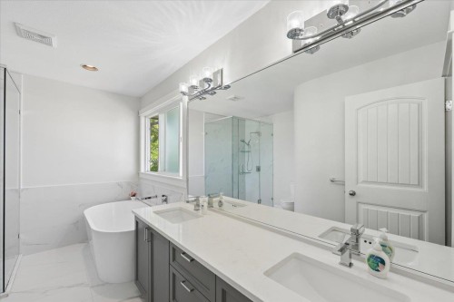 19661 73B Avenue, Langley, BC - Indoor Photo Showing Bathroom