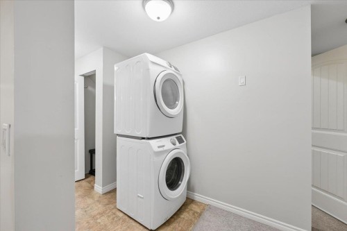 19661 73B Avenue, Langley, BC - Indoor Photo Showing Laundry Room