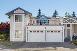 211-9072 Fleetwood Way Surrey, BC V3R 0M6