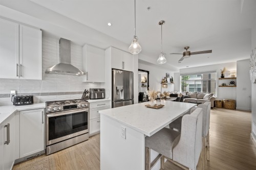 50-8430 203A Street, Langley, BC - Indoor Photo Showing Kitchen With Upgraded Kitchen