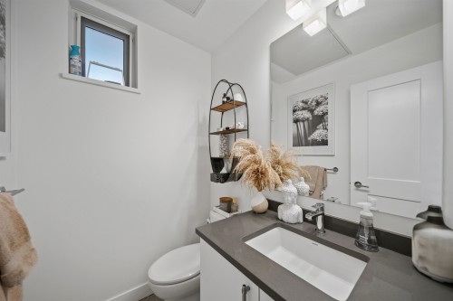 50-8430 203A Street, Langley, BC - Indoor Photo Showing Bathroom