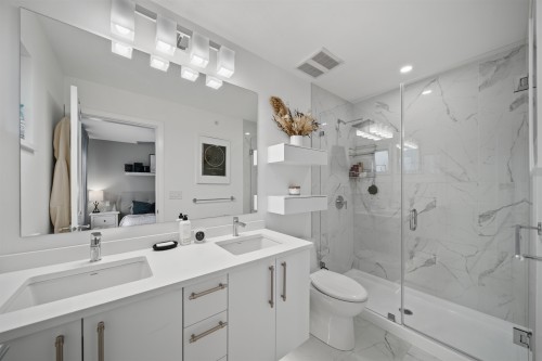 50-8430 203A Street, Langley, BC - Indoor Photo Showing Bathroom