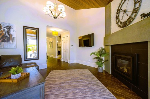 9837 Mckinnon Crescent, Langley, BC - Indoor Photo Showing Living Room With Fireplace