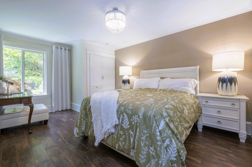 9837 Mckinnon Crescent, Langley, BC - Indoor Photo Showing Bedroom