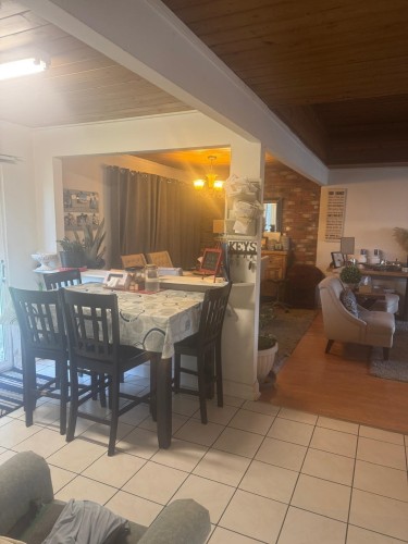 7782 Swanson Drive, Delta, BC - Indoor Photo Showing Dining Room