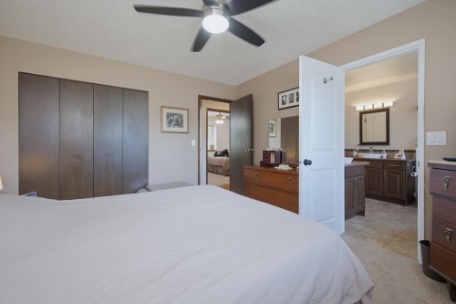 7340 Todd Crescent, Surrey, BC - Indoor Photo Showing Bedroom