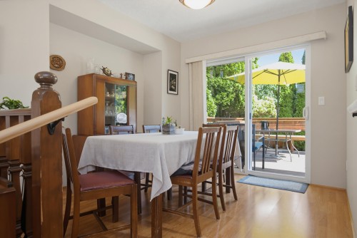 7340 Todd Crescent, Surrey, BC - Indoor Photo Showing Dining Room