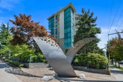 504-14824 North Bluff Road  White Rock, BC V4B 3E2