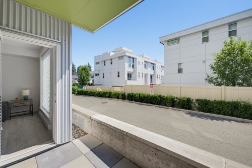 105-2565 Ware Street, Abbotsford, BC - Outdoor