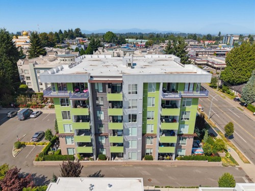 105-2565 Ware Street, Abbotsford, BC - Outdoor With View