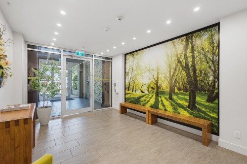 105-2565 Ware Street, Abbotsford, BC - Indoor
