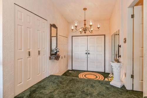 2704 St. Moritz Way, Abbotsford, BC - Indoor Photo Showing Other Room