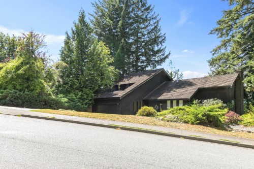 2704 St. Moritz Way, Abbotsford, BC - Outdoor