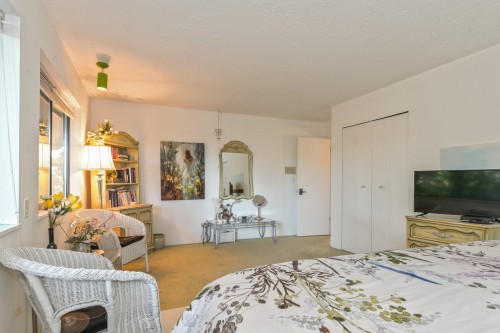 2704 St. Moritz Way, Abbotsford, BC - Indoor Photo Showing Bedroom