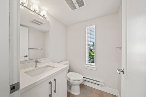 51-14541 Winter Crescent, Surrey, BC - Indoor Photo Showing Bathroom