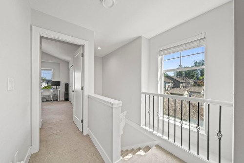 51-14541 Winter Crescent, Surrey, BC - Indoor Photo Showing Other Room