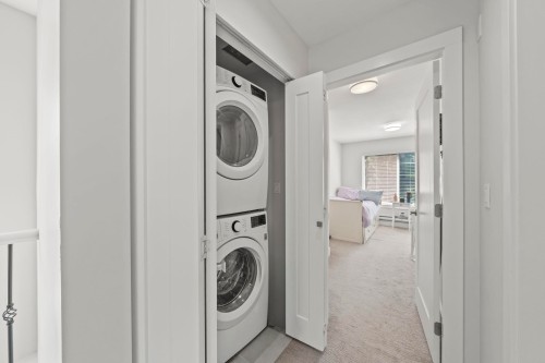 51-14541 Winter Crescent, Surrey, BC - Indoor Photo Showing Laundry Room