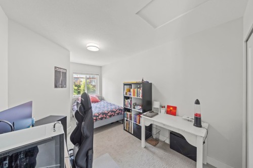 51-14541 Winter Crescent, Surrey, BC - Indoor Photo Showing Bedroom