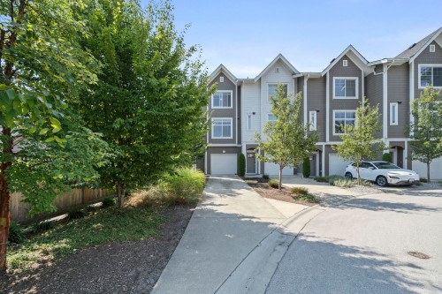 51-14541 Winter Crescent, Surrey, BC - Outdoor With Facade