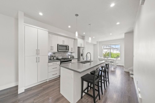 51-14541 Winter Crescent, Surrey, BC - Indoor Photo Showing Kitchen With Double Sink With Upgraded Kitchen