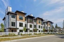 22-20434 72 Avenue Langley, BC V2Y 1T2