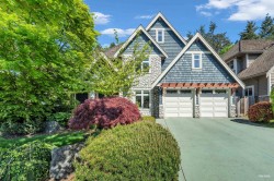 3098 162a Street Surrey, BC V3Z 7E1