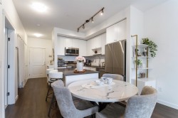 504-15738 85 Avenue Surrey, BC V4N 6Y1