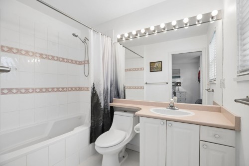 30-16155 82 Avenue, Surrey, BC - Indoor Photo Showing Bathroom